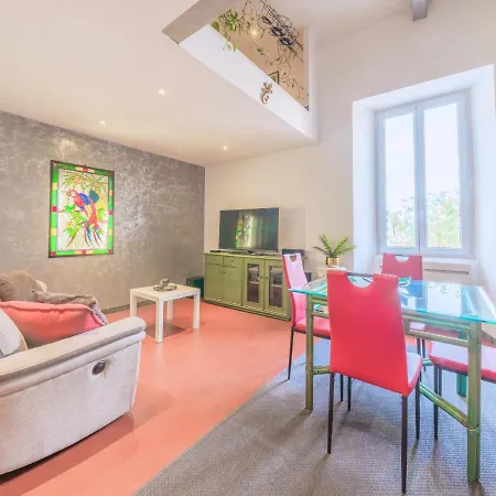 Apartment La Charmerie Duplex Climatise A 5min Du Vieux Port Marseilles